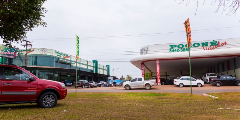 Construção da Poconé Veículos