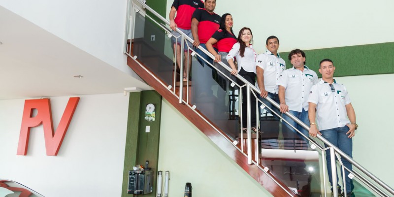 Construção da Poconé Veículos