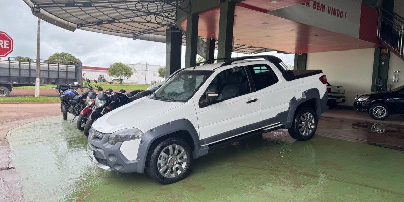 FIAT/STRADA ADVENTURE 1.8 LOCKER