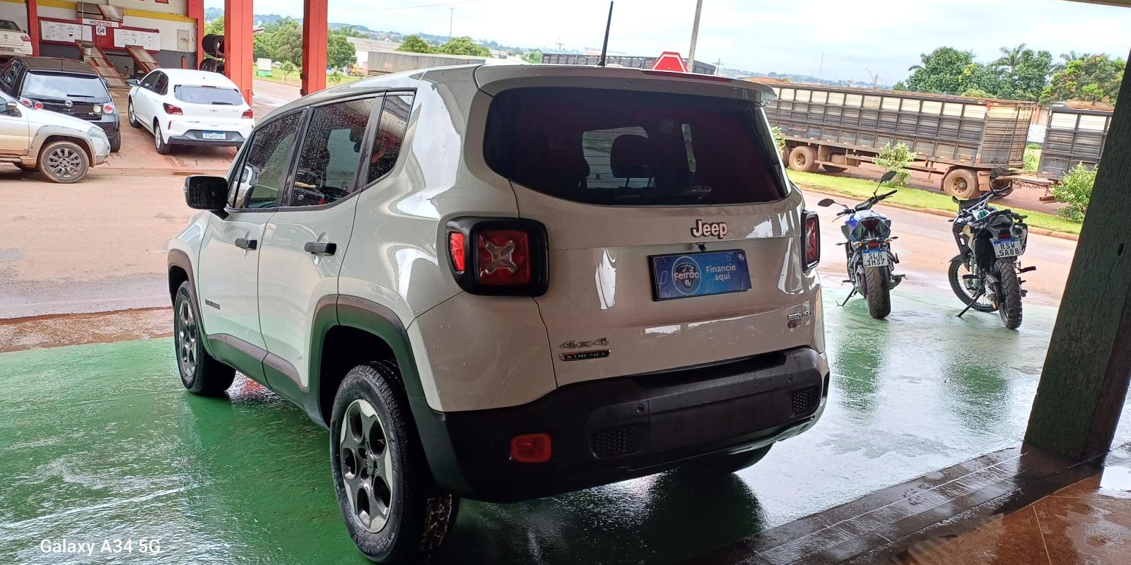 JEEP /  RENEGADE 2.0 AUTOMÁTICO  - Foto 9 de 10