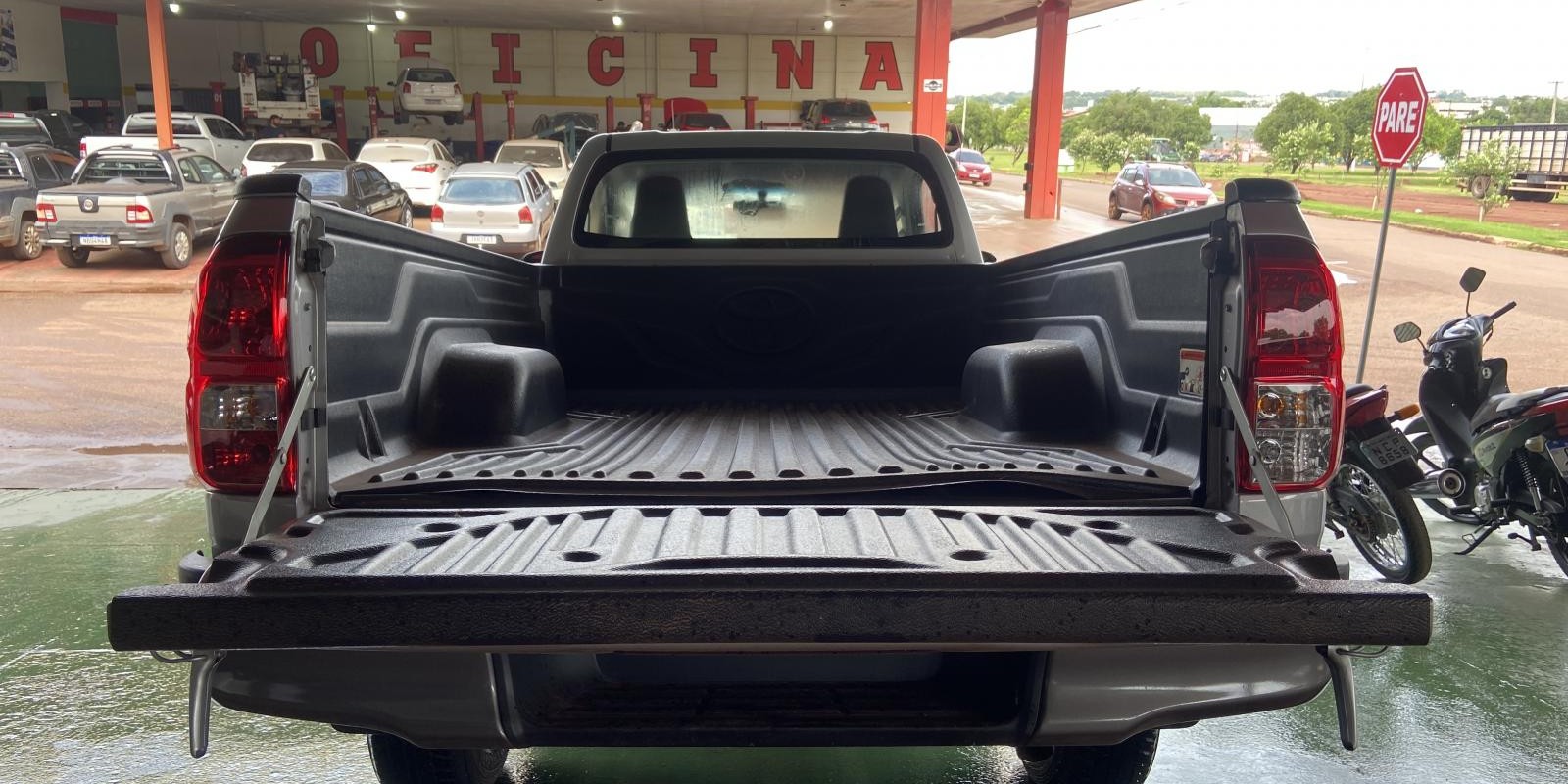 TOYOTA/HILUX 2.8 STD 4X4 DIESEL AUTOMÁTICA  - Foto 4 de 4