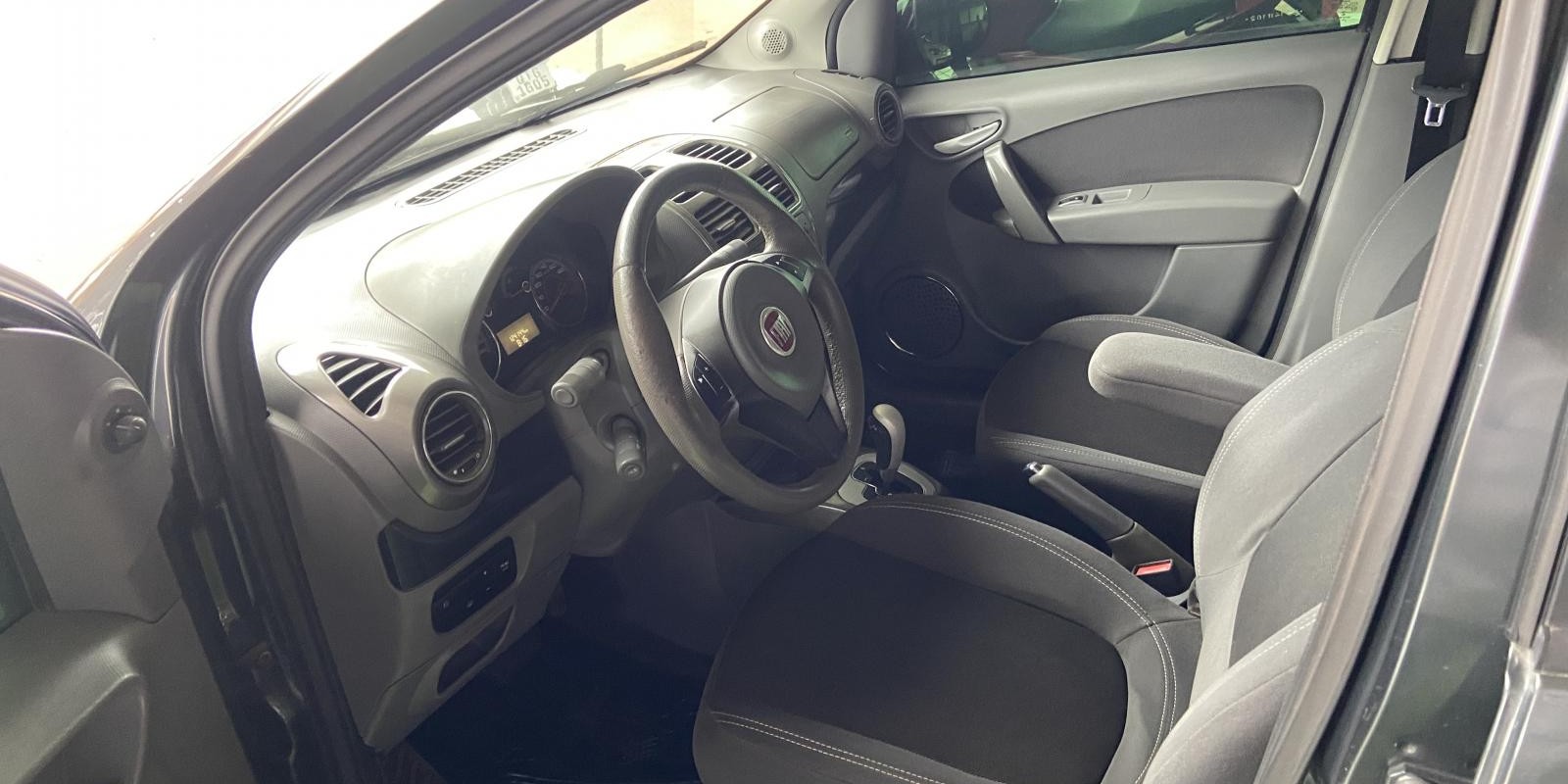 FIAT/GRAND SIENA ESSENCE DUAL 1.6 13/14 - Foto 2 de 4