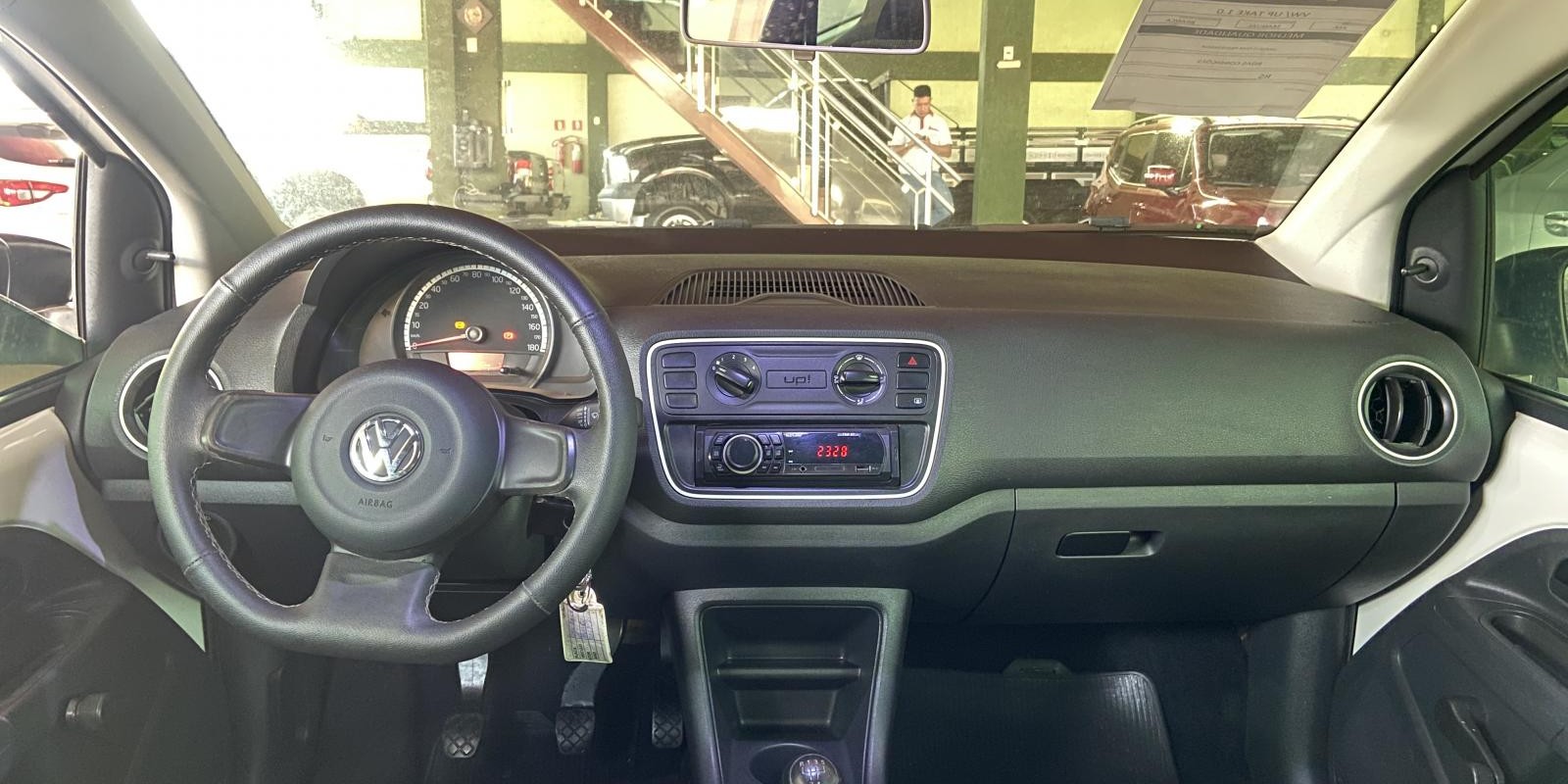 VW/UP TAKE 1.0 FLEX - Foto 4 de 4