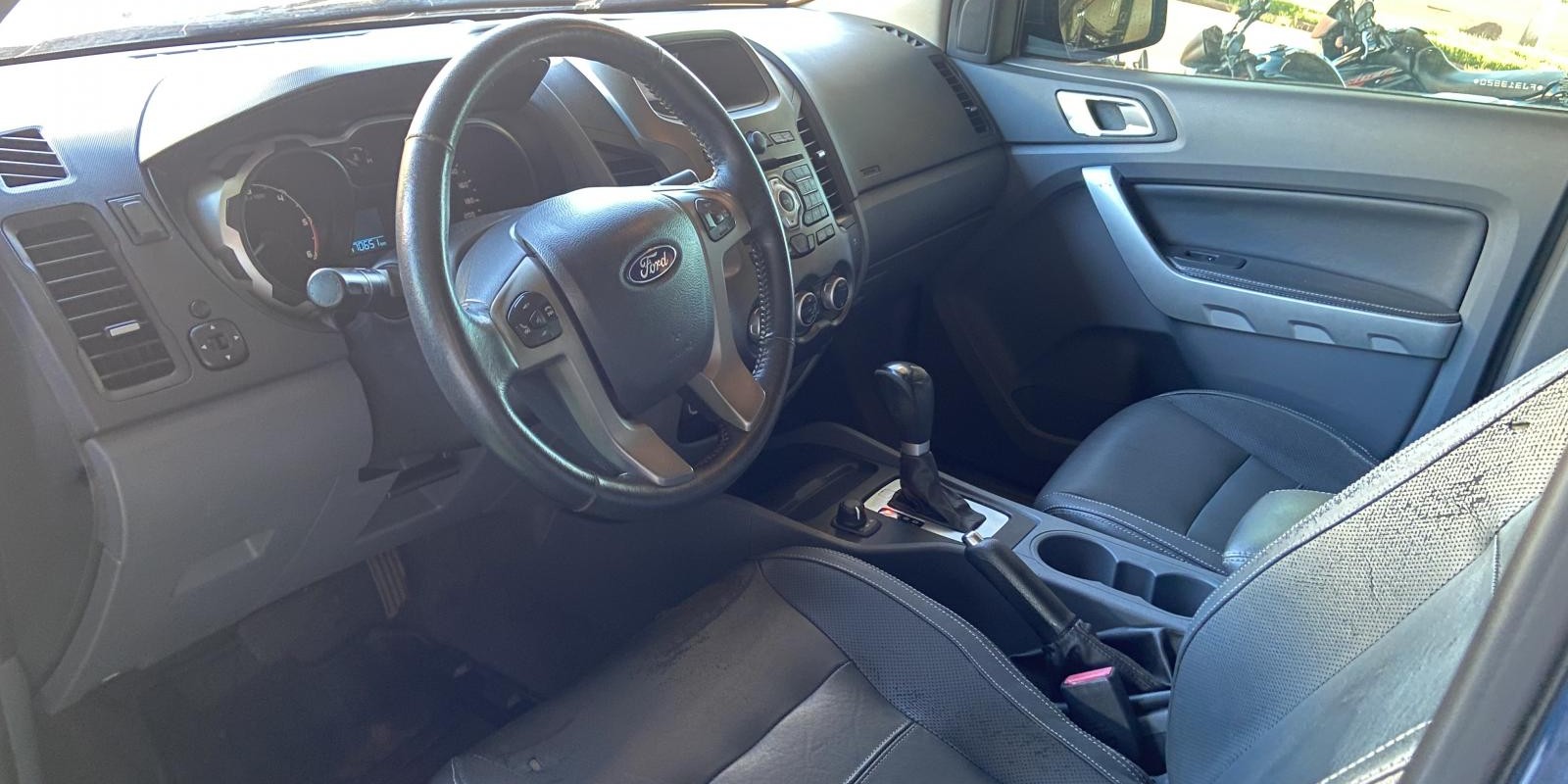 FORD/RANGER XLT 3.2 4X4 DIESEL AUTOMÁTICA - Foto 2 de 5