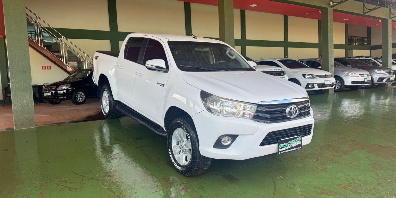 HILUX SR MANUAL 4X4 DIESEL - Foto 1 de 3
