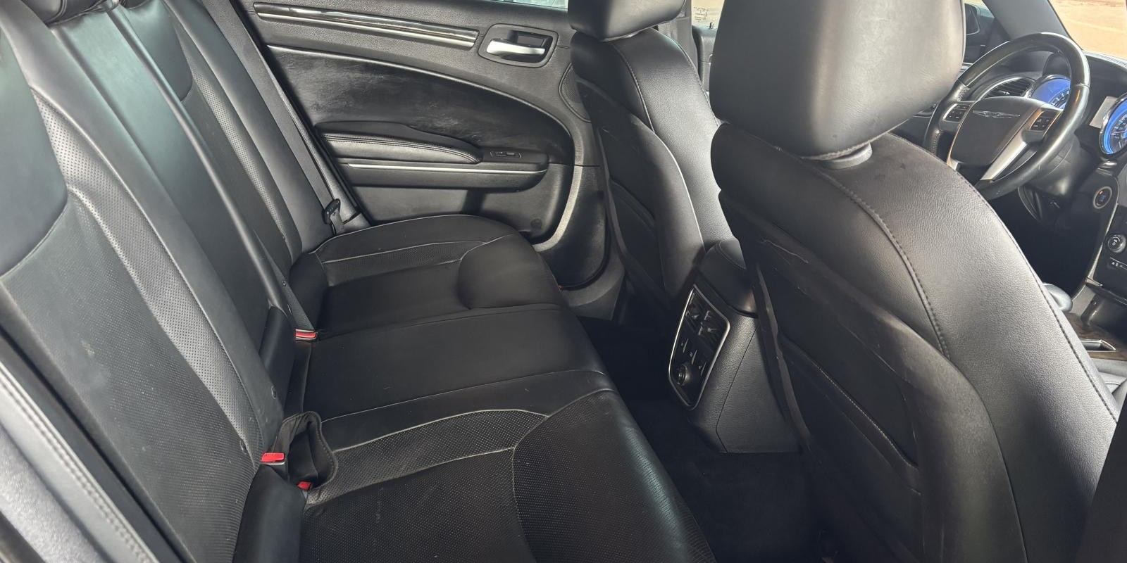 I/CHRYSLER 300C 3.6L V6  - Foto 6 de 7
